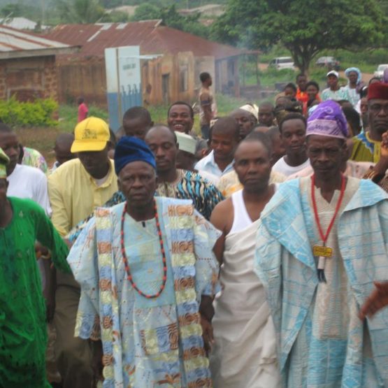 Current Onigogo being led to Imeregun, where coronation takes place